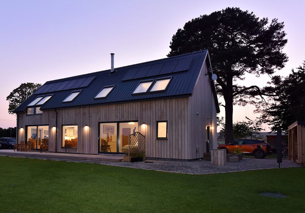 Eco-friendly house with L-shaped windows